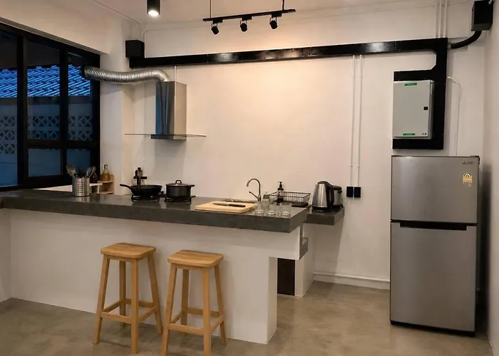 9 Mins To Bts Private King Share Bathroom Kitchen Hostel